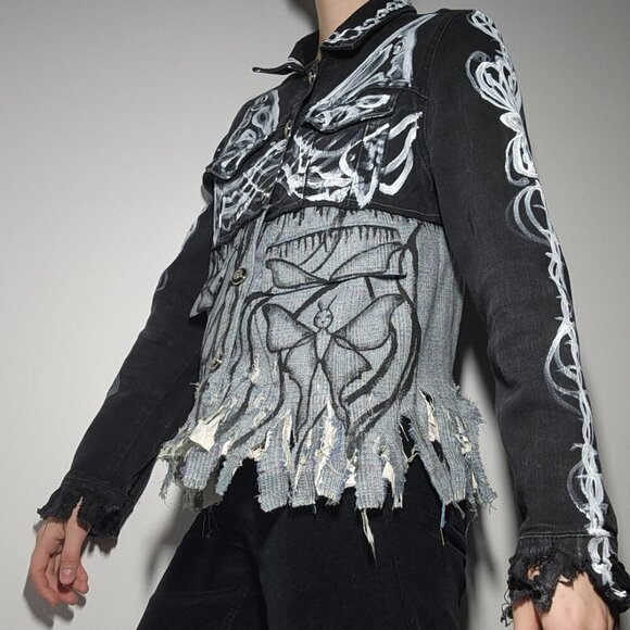 One-of-a-kind handmade grunge / punk shredded butterfly painted denim jacket - Picture 3 of 12